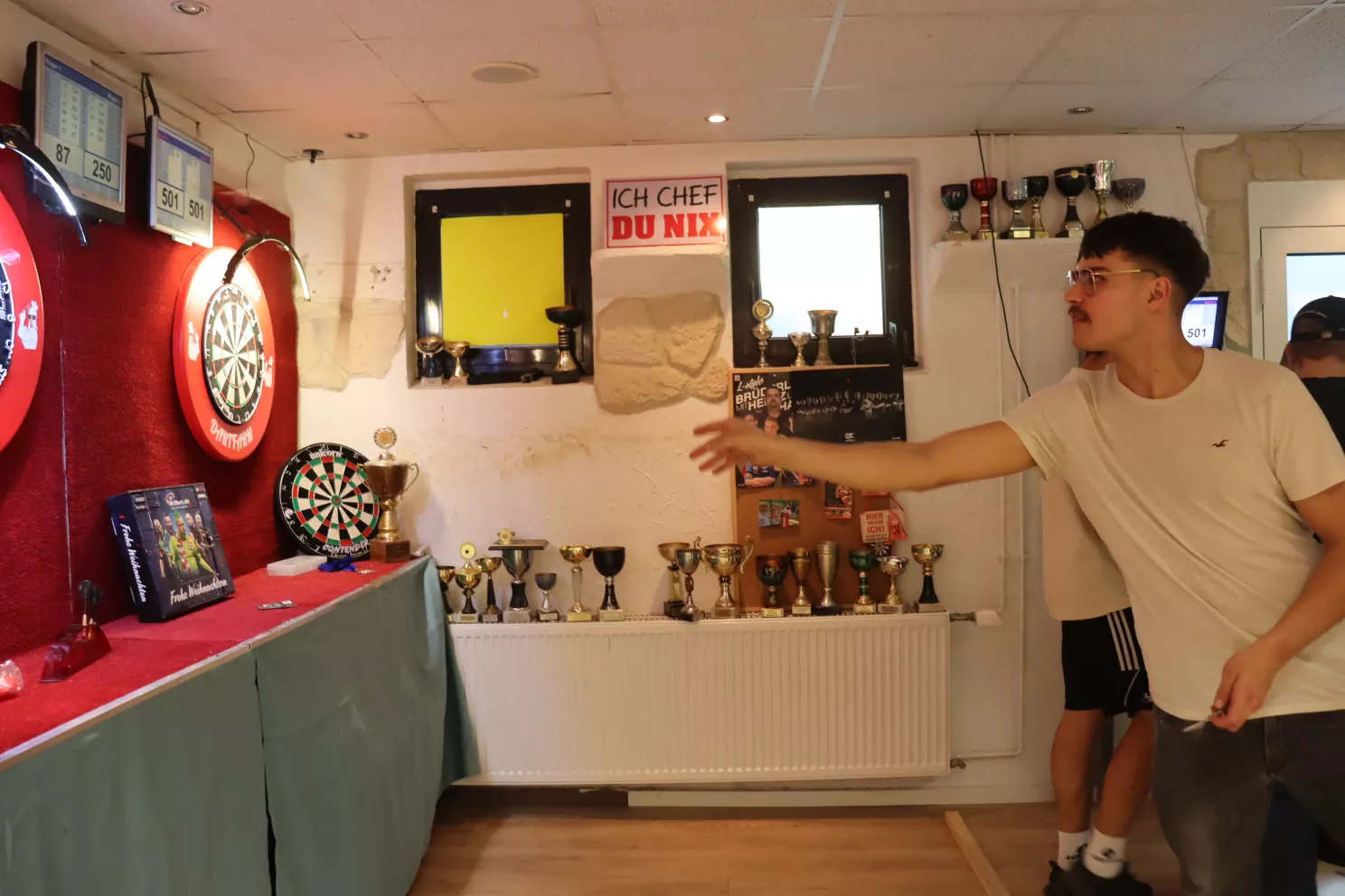 Dart in den Mai