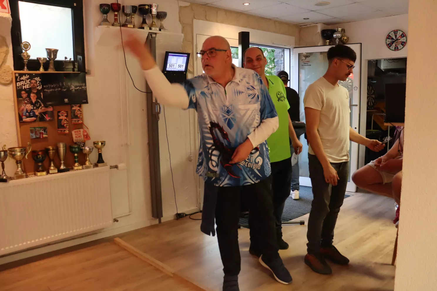 Dart in den Mai