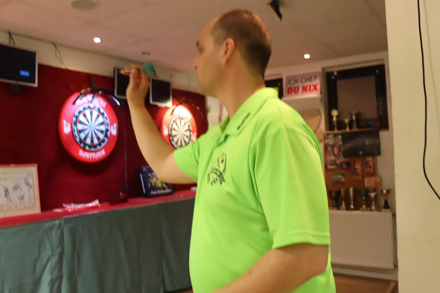 Dart in den Mai