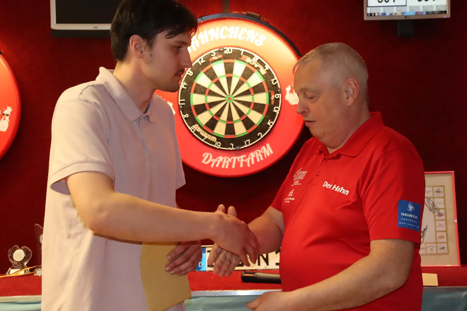 Dart in den Mai